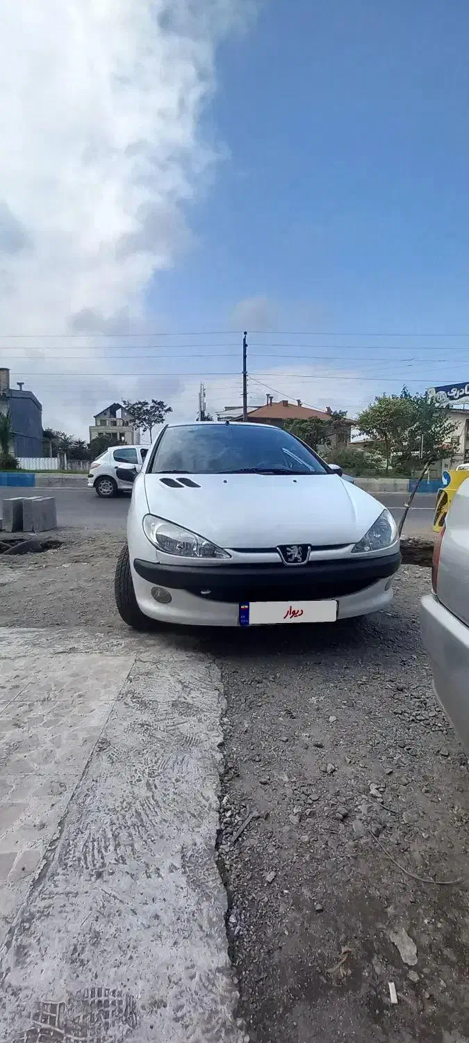 پژو ۲۰۶ صندوق دار v8 - 1394