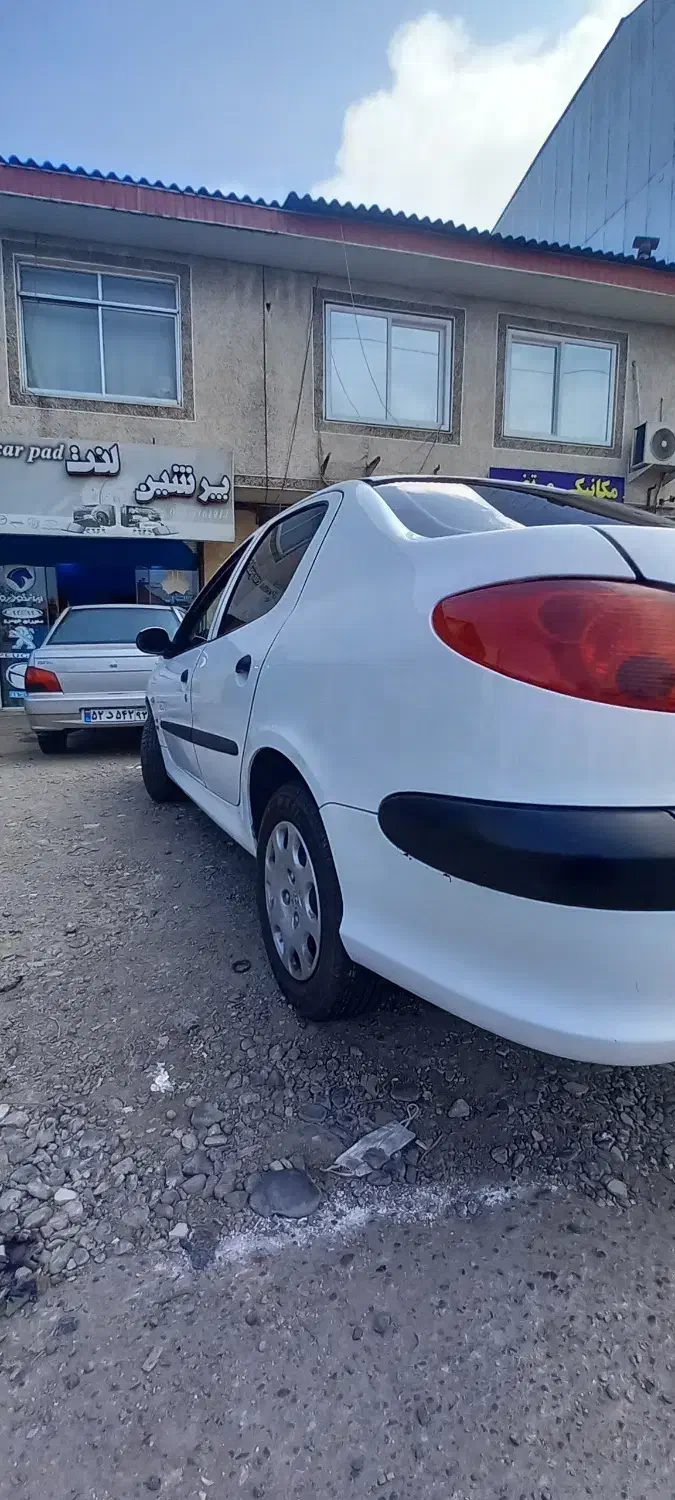 پژو ۲۰۶ صندوق دار v8 - 1394