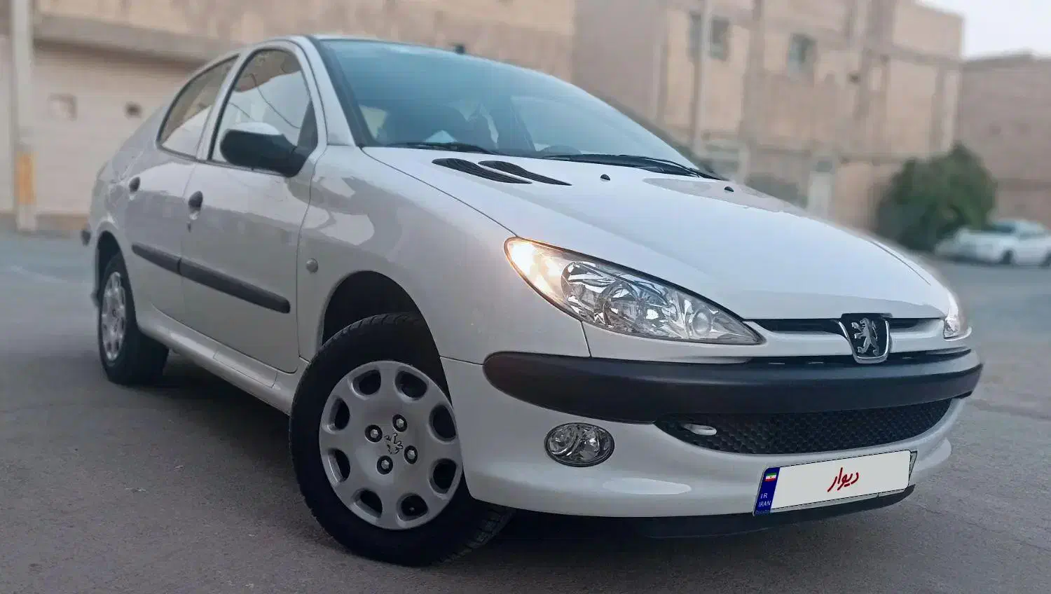 پژو ۲۰۶ صندوق دار v8 - 1398