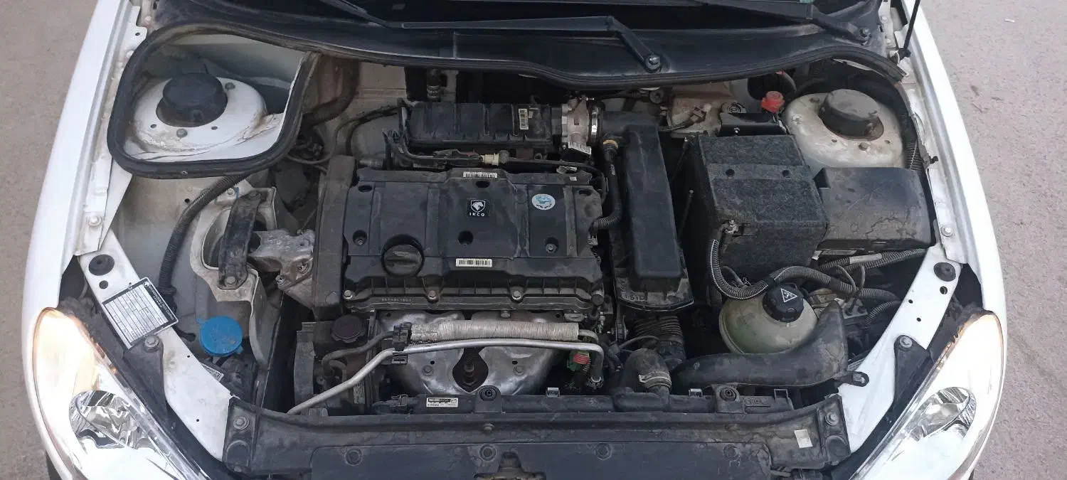 پژو ۲۰۶ صندوق دار v8 - 1398
