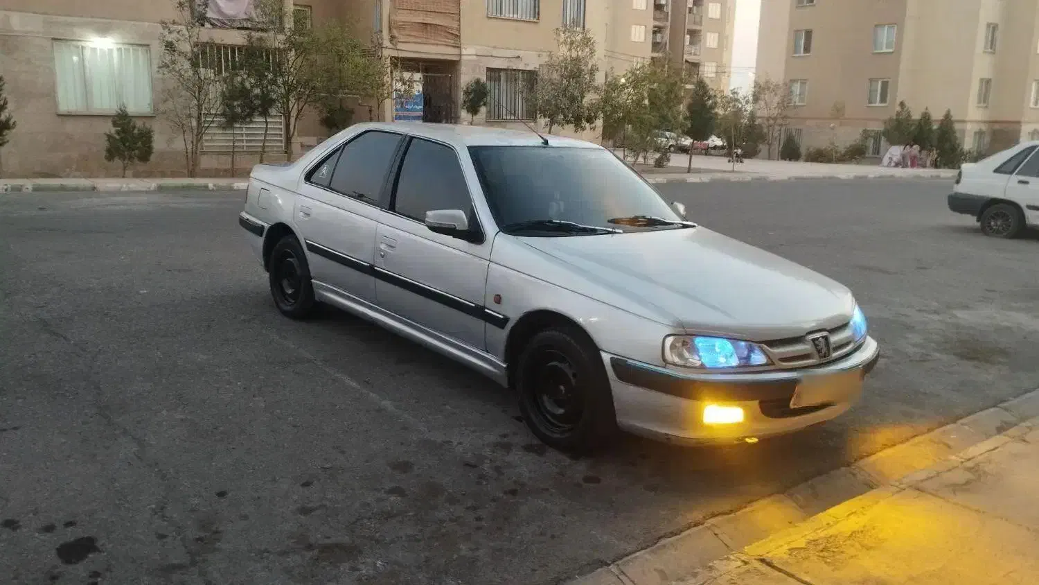پژو پارس XU7ساده - 1384