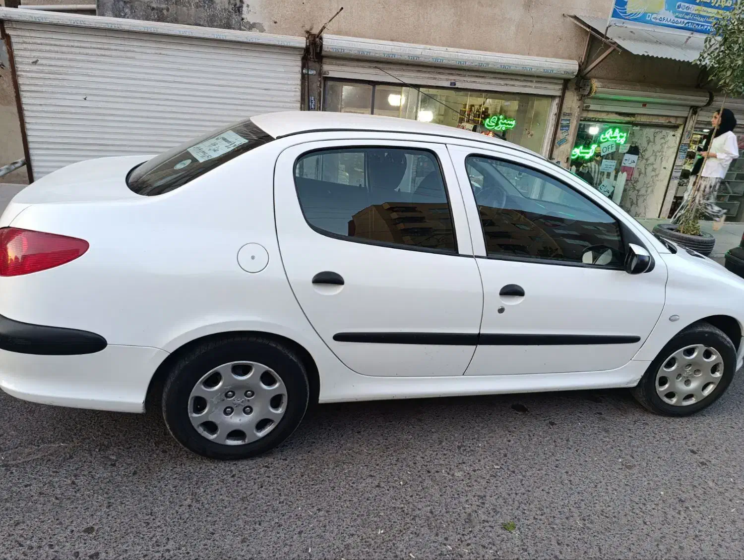 پژو ۲۰۶ صندوق دار v8 - 1394