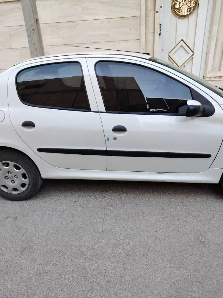 پژو ۲۰۶ صندوق دار v8 - 1399