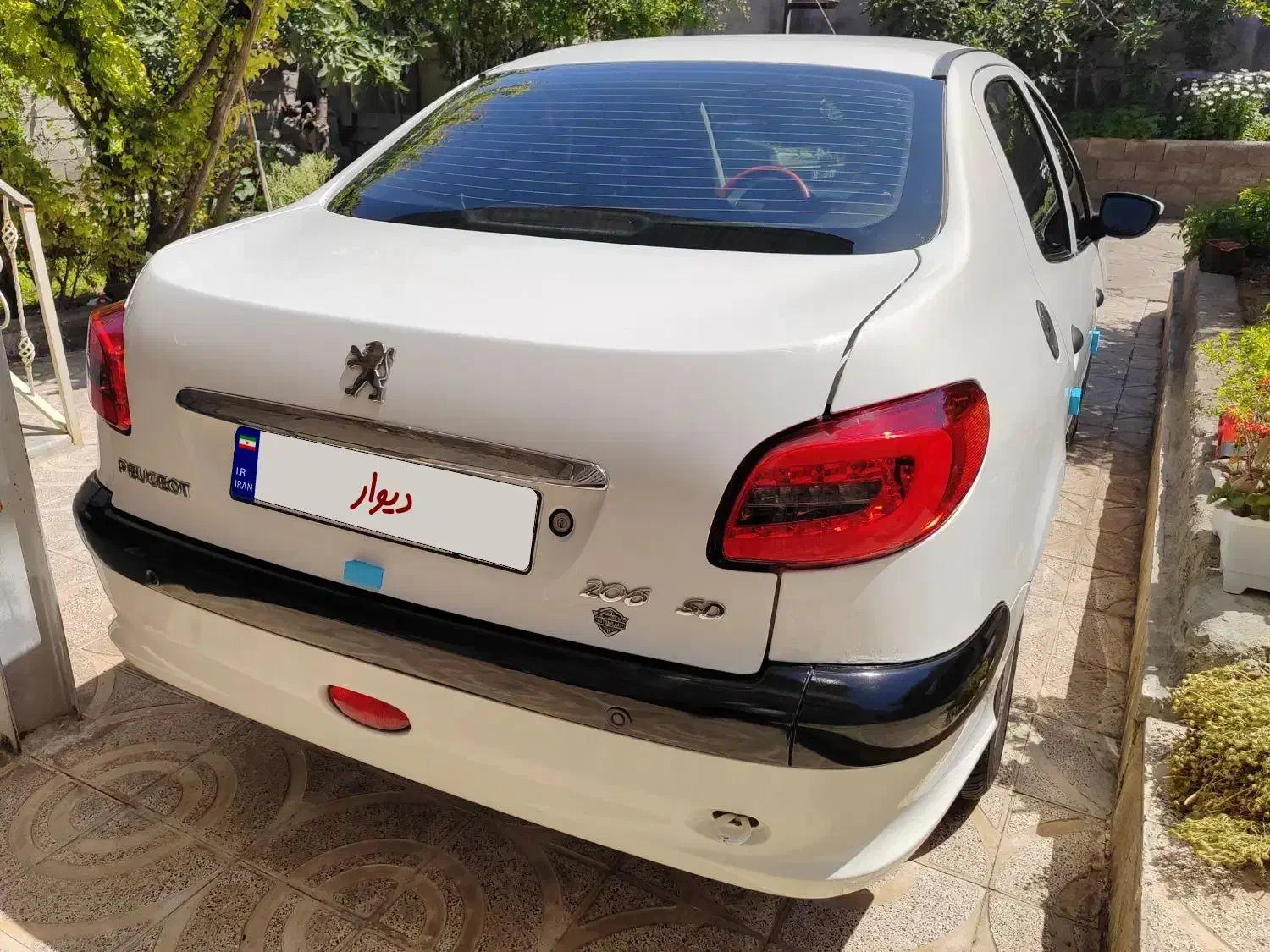 پژو ۲۰۶ صندوق دار v8 - 1395