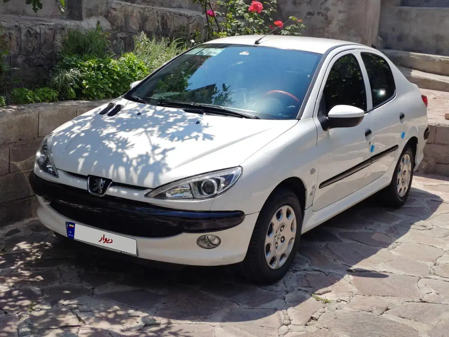 پژو ۲۰۶ صندوق دار v8 - 1395