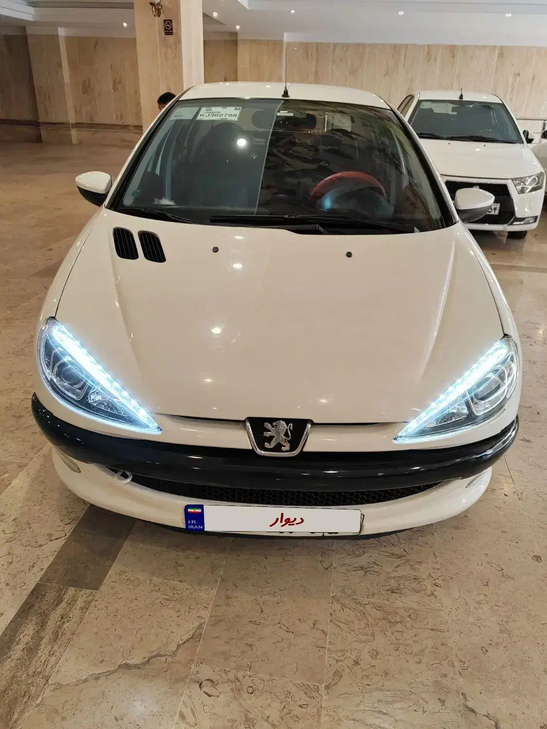 پژو ۲۰۶ صندوق دار v8 - 1395