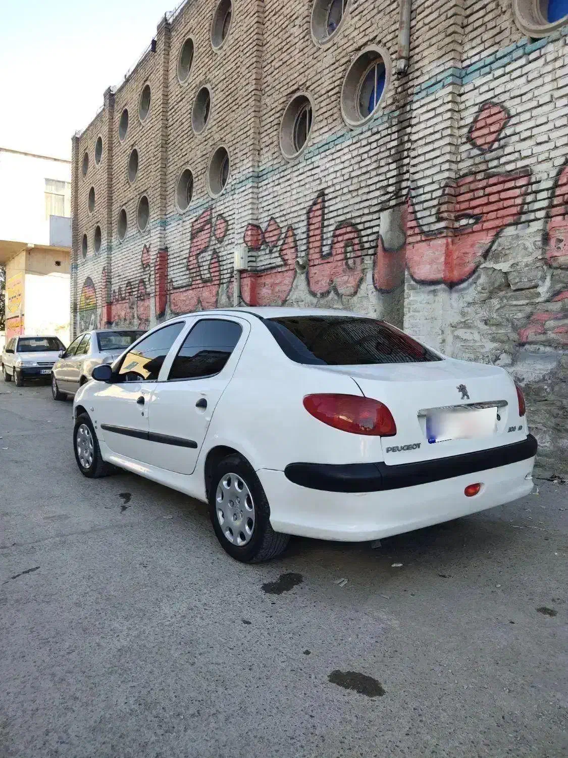 پژو ۲۰۶ صندوق دار v8 - 1391