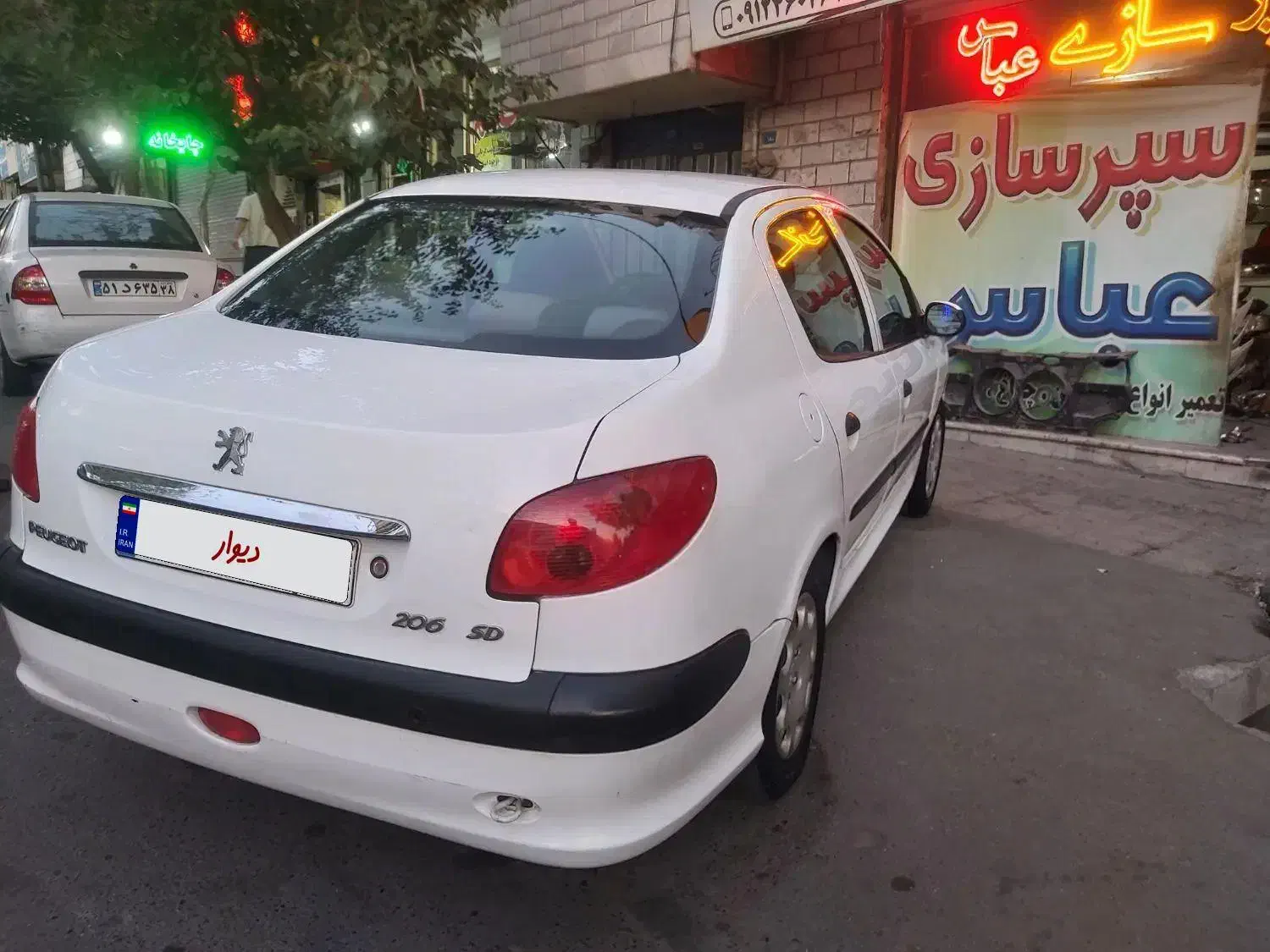 پژو ۲۰۶ صندوق دار v8 - 1393