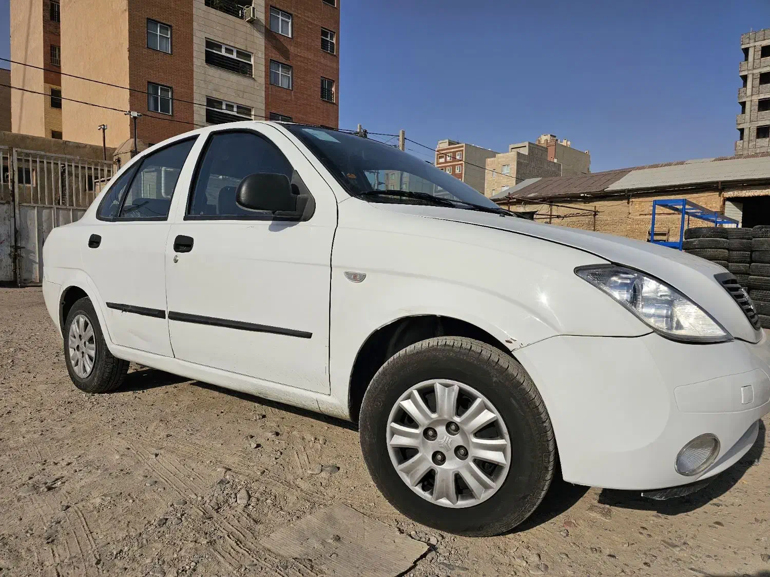 تیبا صندوق دار SX - 1399