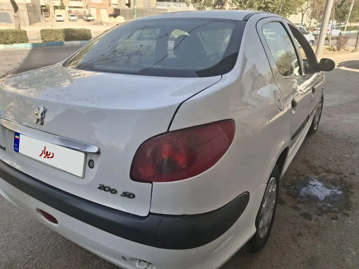 پژو 206 تیپ 5 - 1390
