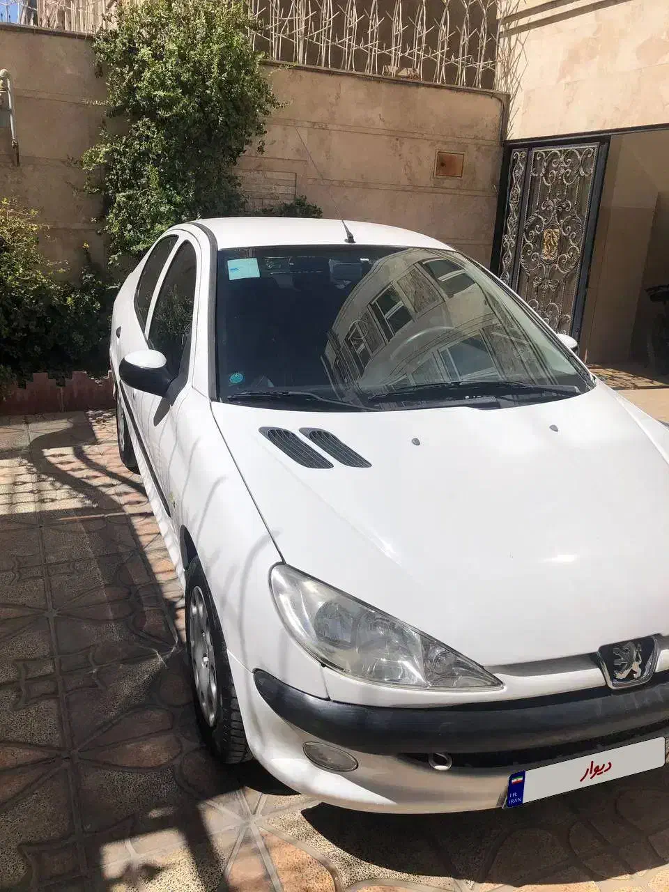 پژو ۲۰۶ صندوق دار v8 - 1395