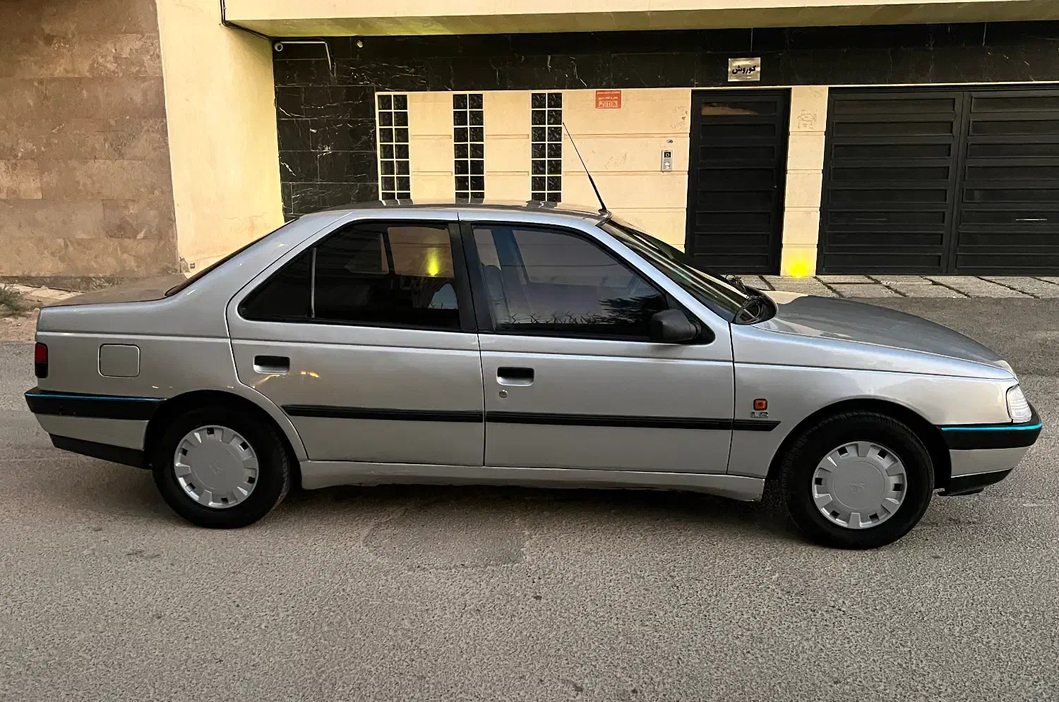 پژو 405 GLX - دوگانه سوز - 1385