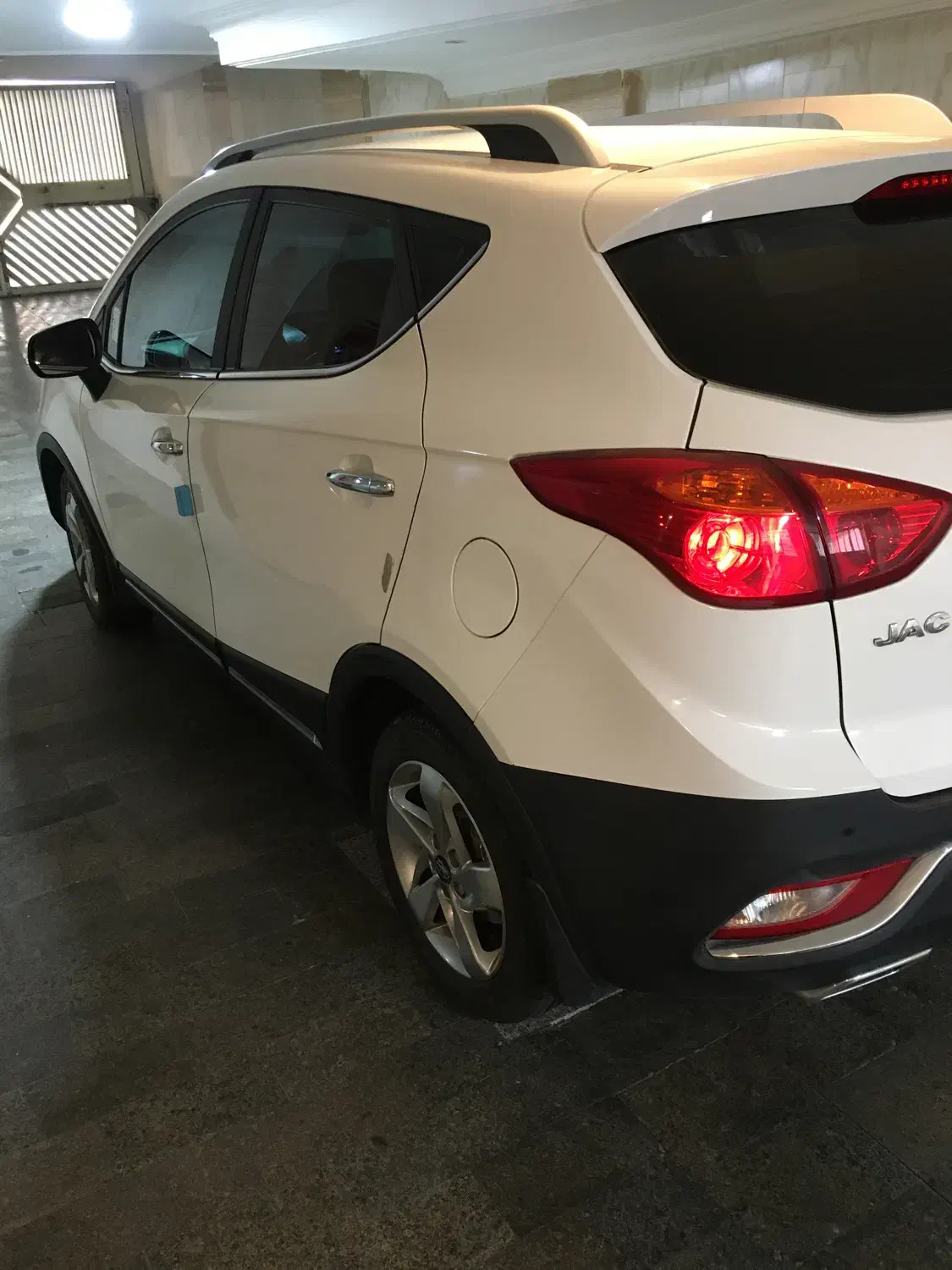 جک S3 اتوماتیک - 1400