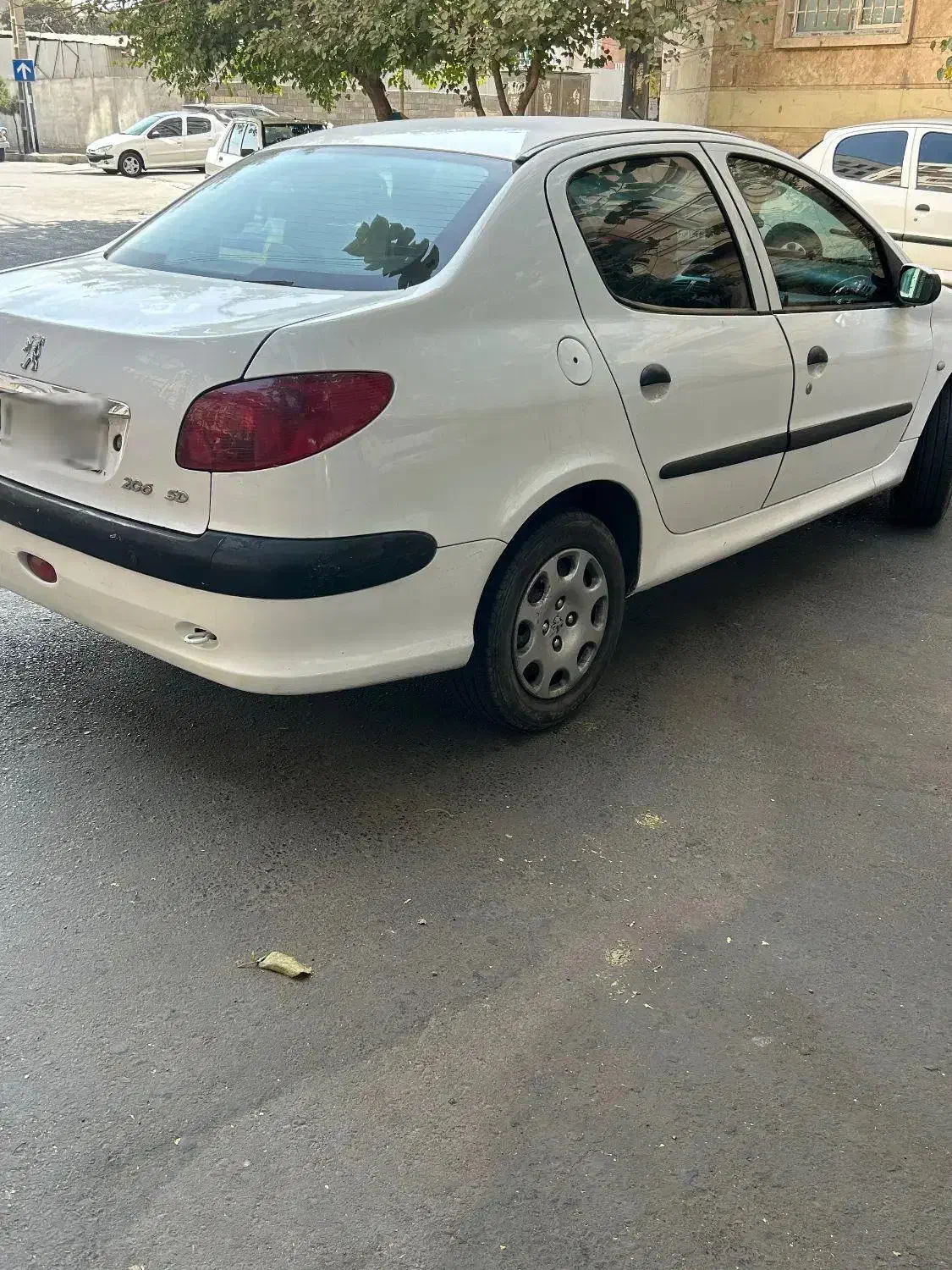 پژو ۲۰۶ صندوق دار v8 - 1393