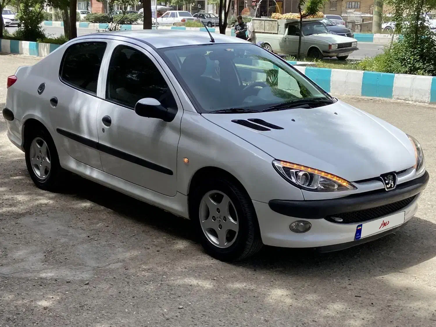 پژو ۲۰۶ صندوق دار v8 - 1397