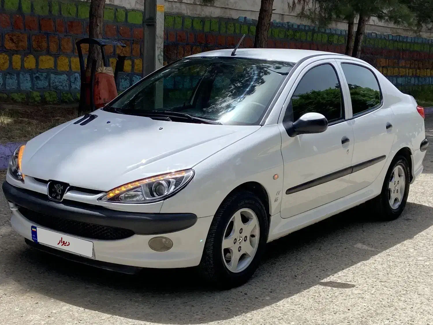 پژو ۲۰۶ صندوق دار v8 - 1397