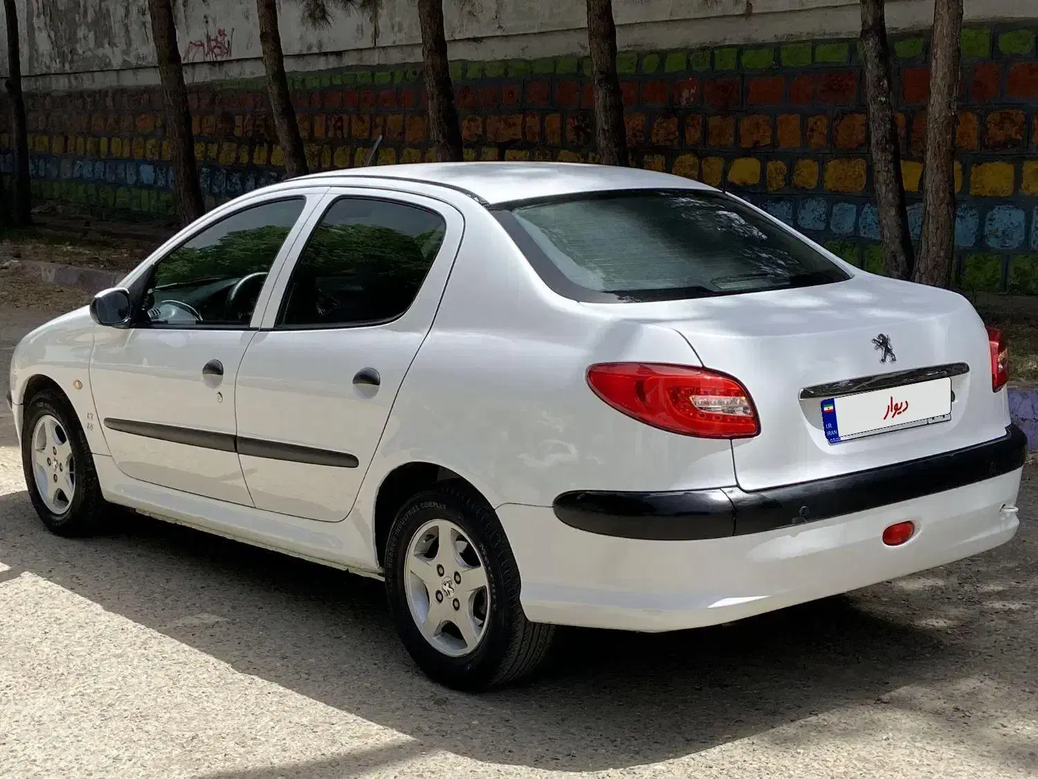 پژو ۲۰۶ صندوق دار v8 - 1397