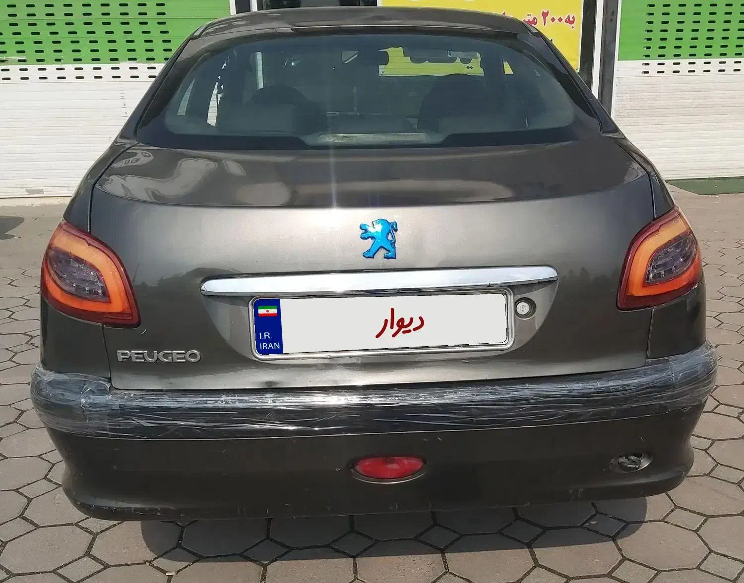 پژو ۲۰۶ صندوق دار v8 - 1386