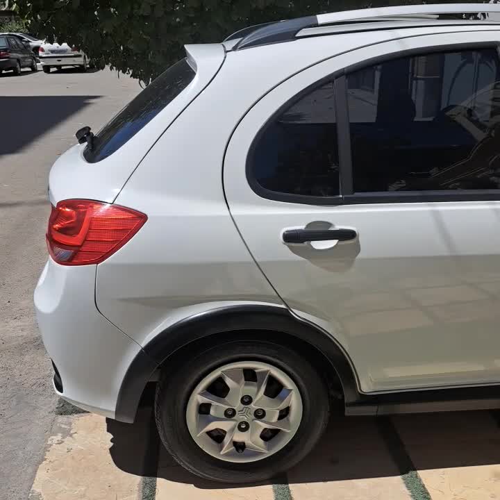 خودرو کوییک، معمولی آگهی ann_20794641