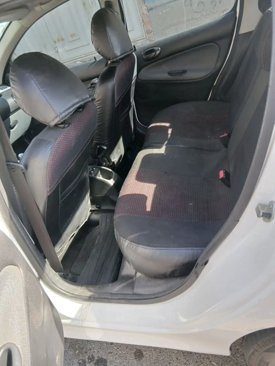 پژو ۲۰۶ صندوق دار v8 - 1398