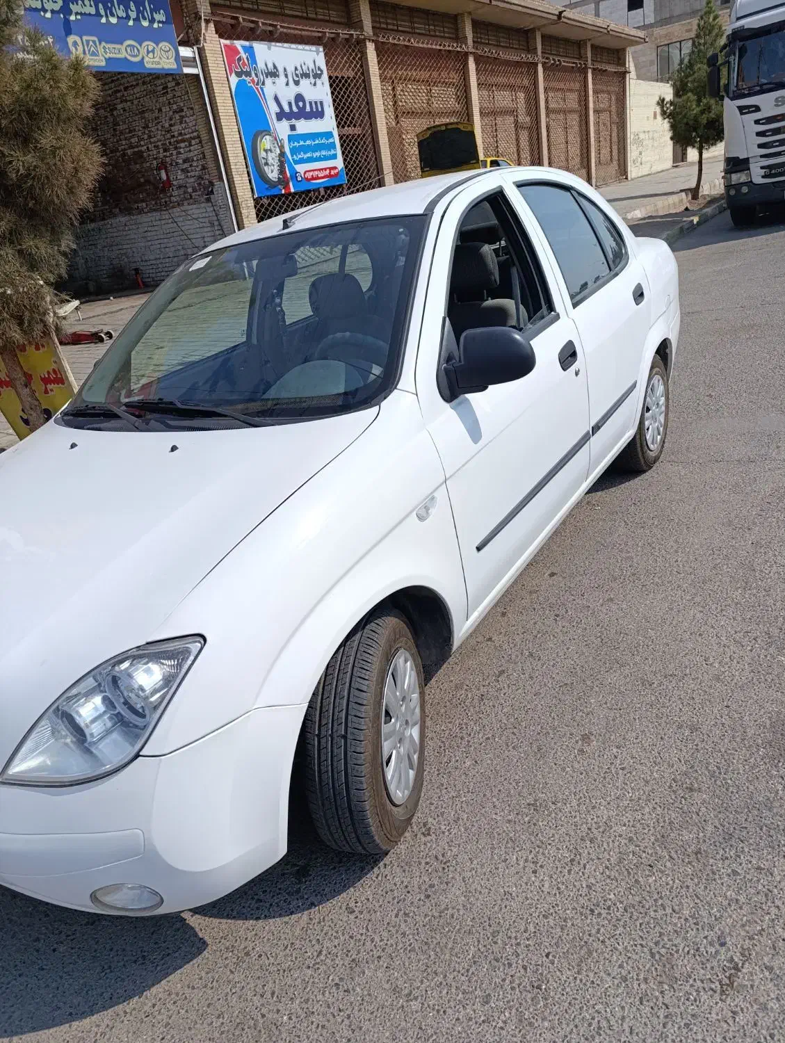 تیبا صندوق دار SX - 1400
