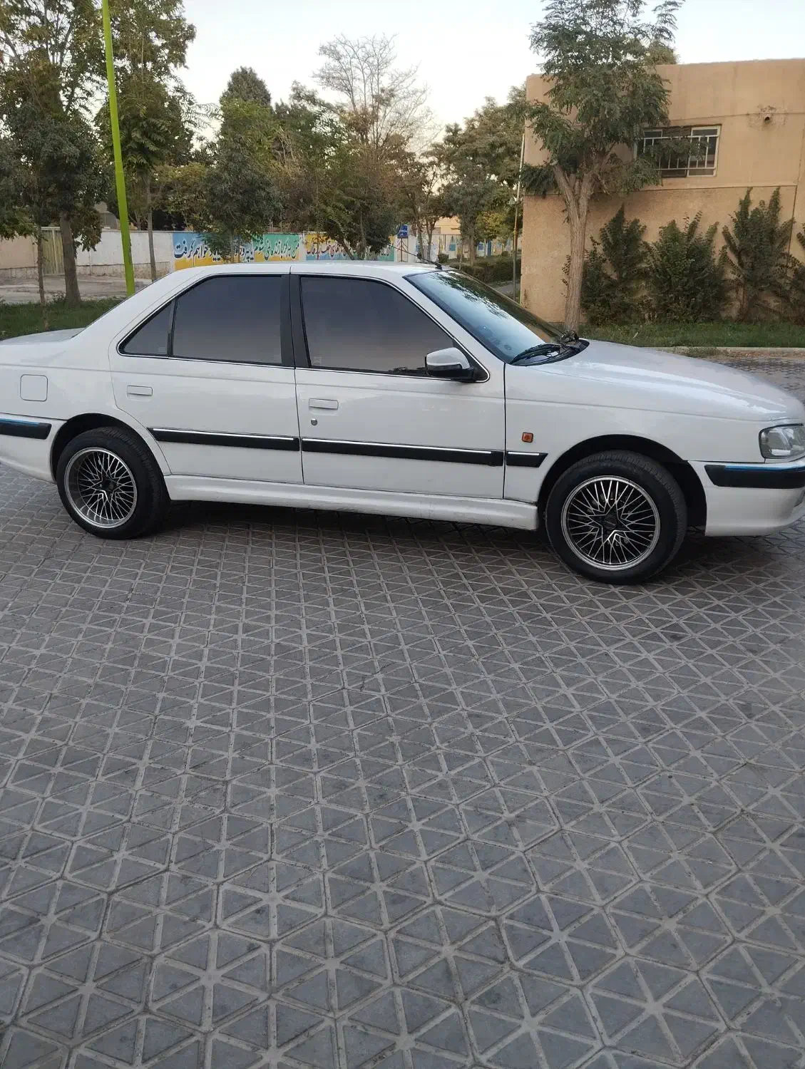 پژو پارس سال - 1392
