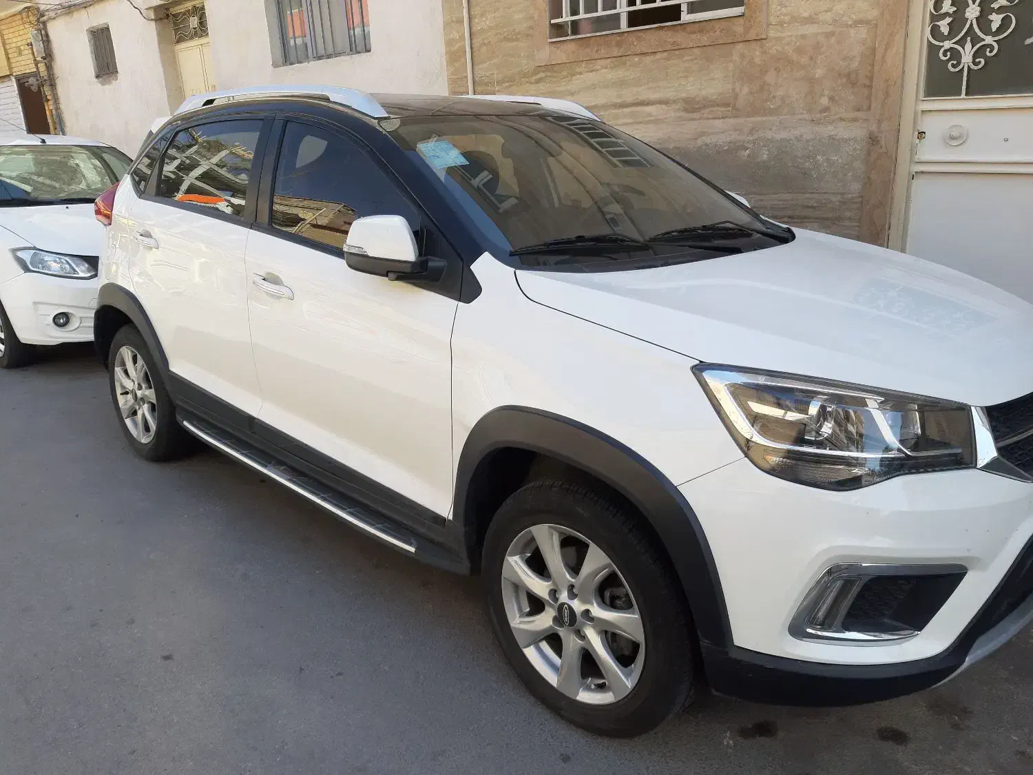 خودرو ام وی ام، X22 آگهی ann_20795450