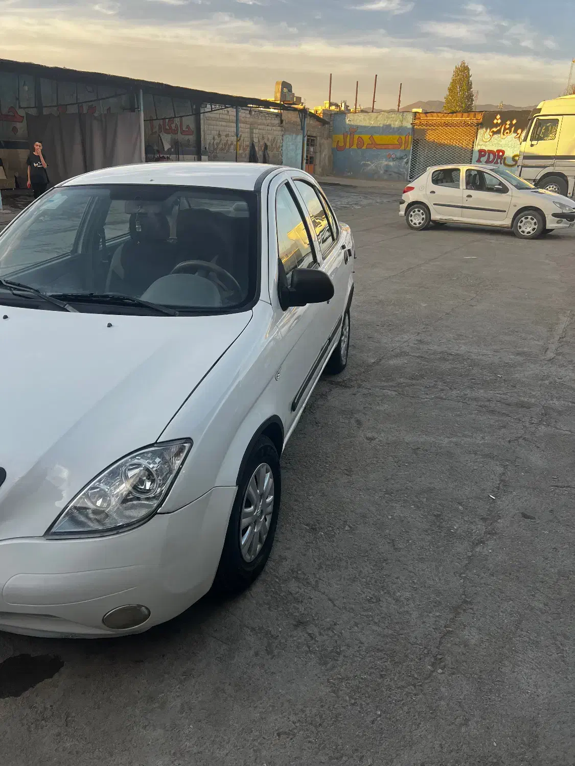 تیبا صندوق دار SX - 1396