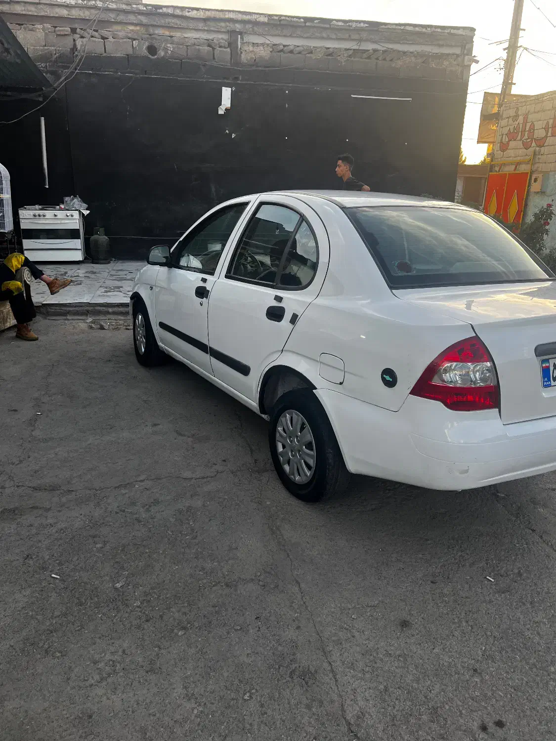 تیبا صندوق دار SX - 1396