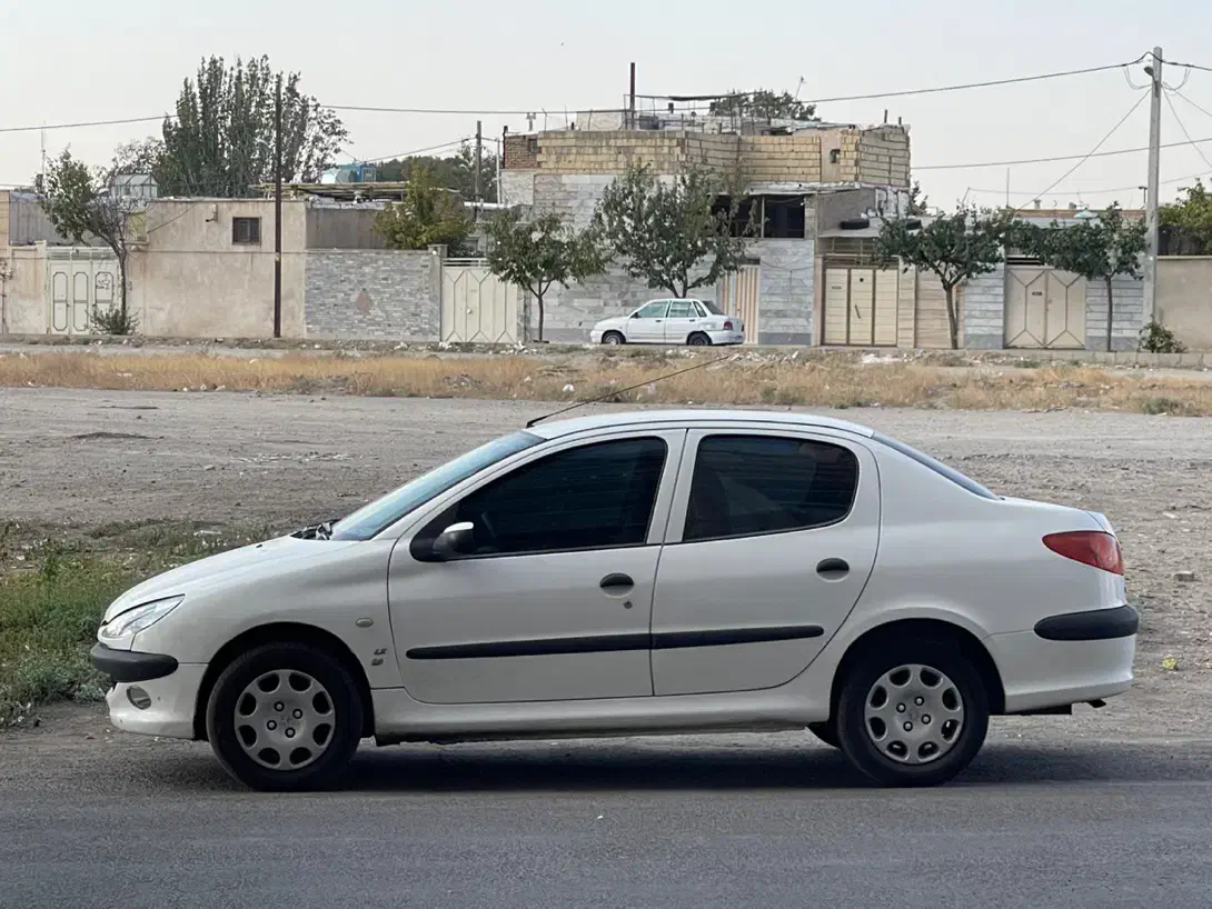 خودرو پژو، ۲۰۶ صندوق دار آگهی ann_20796332