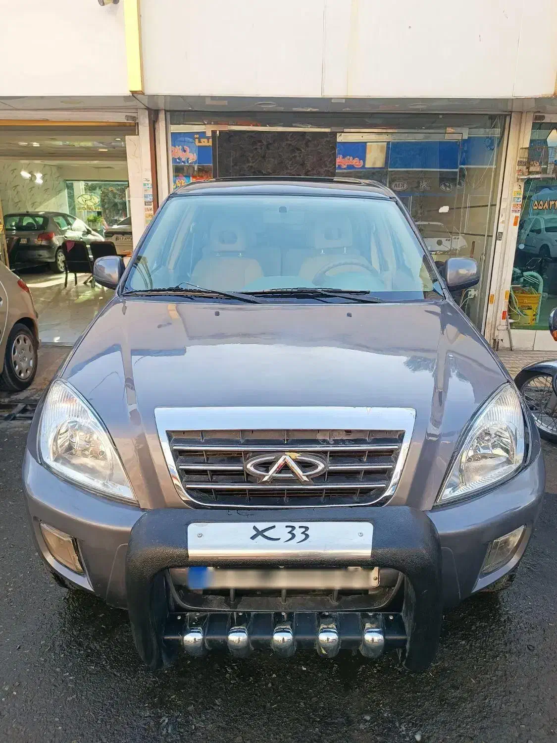 خودرو ام وی ام، X33 آگهی ann_20796359
