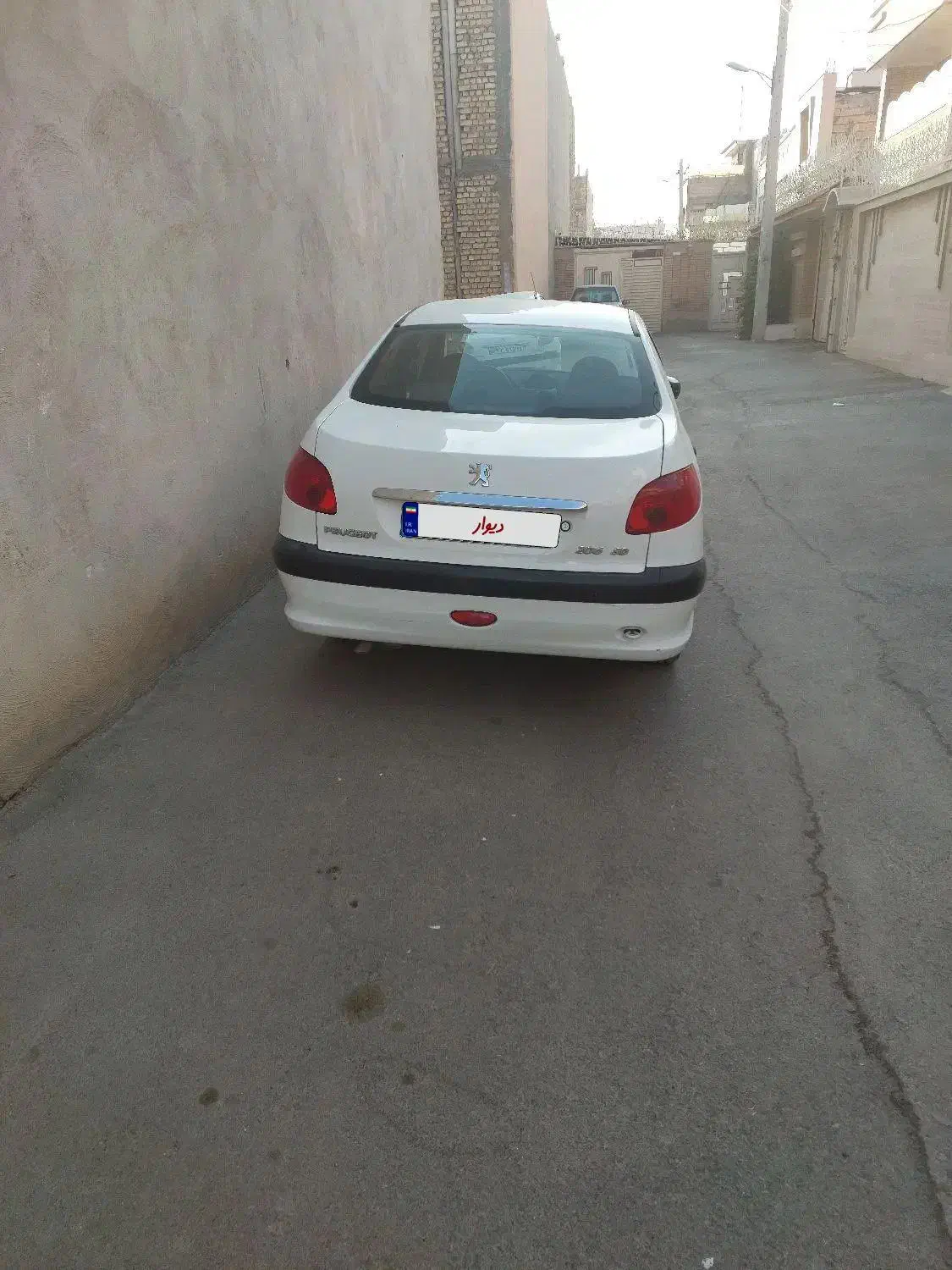 پژو ۲۰۶ صندوق دار v8 - 1395
