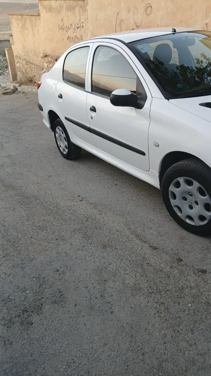پژو ۲۰۶ صندوق دار v8 - 1394