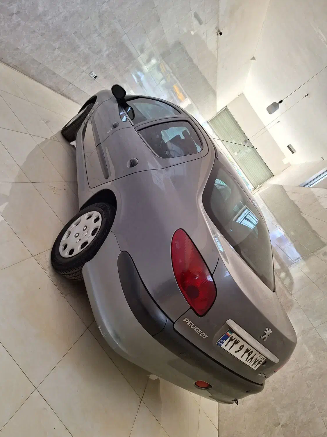 پژو ۲۰۶ صندوق دار v8 - 1391