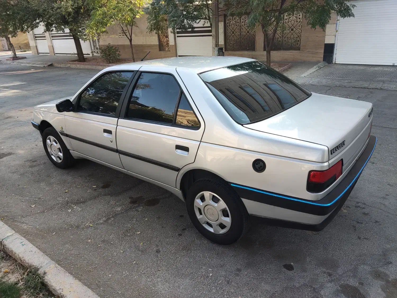 پژو 405 GLX - دوگانه سوز - 1396