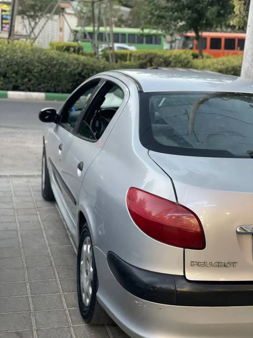 پژو ۲۰۶ صندوق دار v8 - 1386