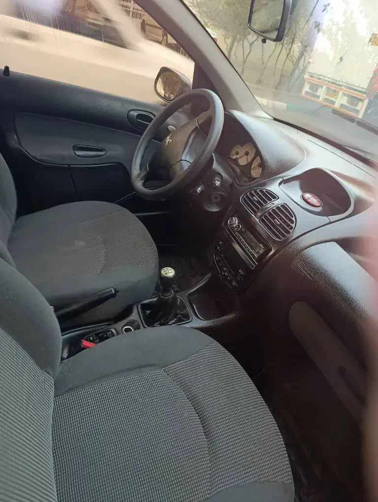 پژو ۲۰۶ صندوق دار v8 - 1394