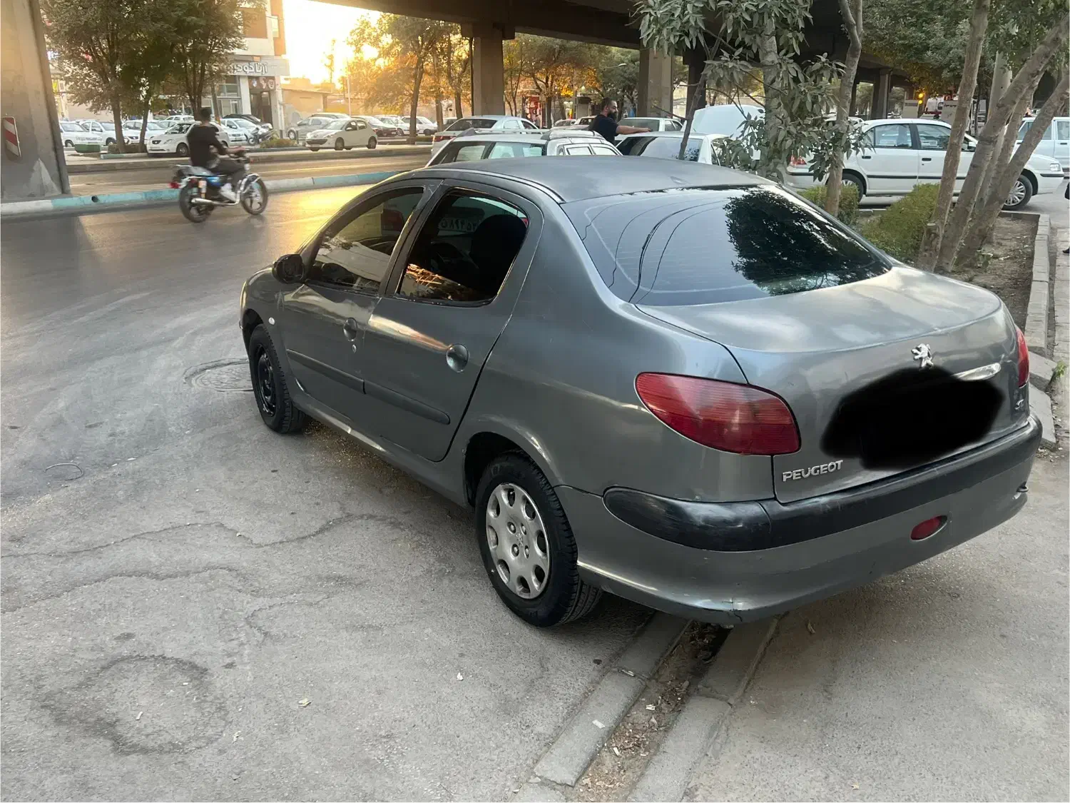 پژو ۲۰۶ صندوق دار v8 - 1386