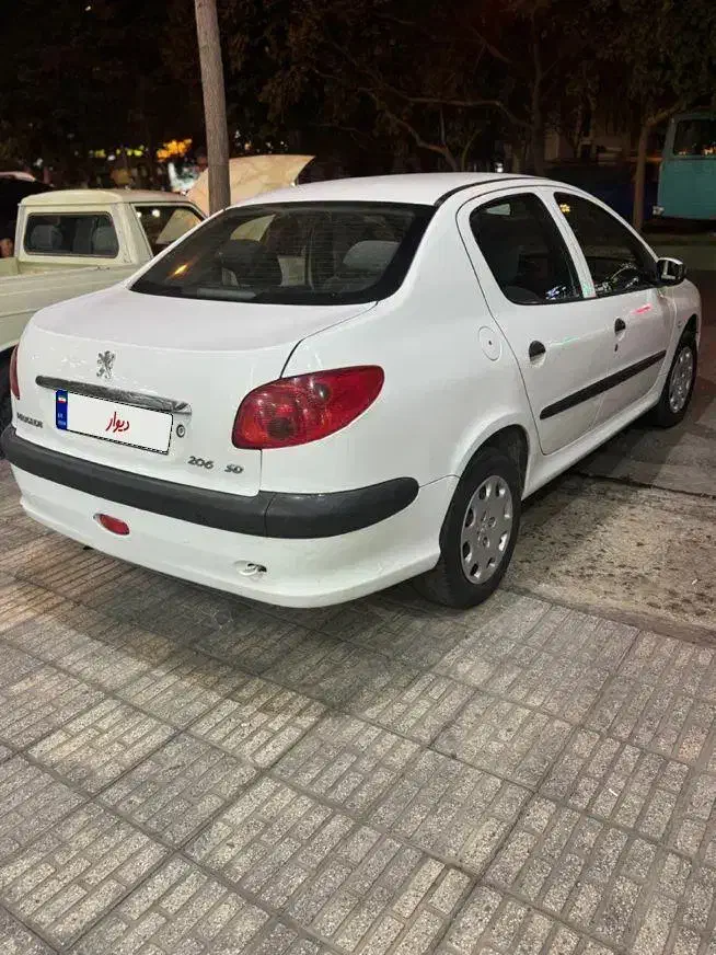 پژو ۲۰۶ صندوق دار v8 - 1395