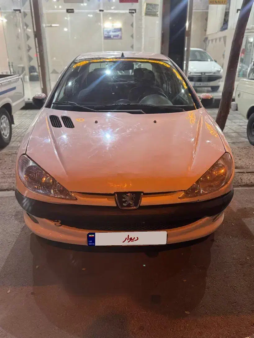 پژو ۲۰۶ صندوق دار v8 - 1395