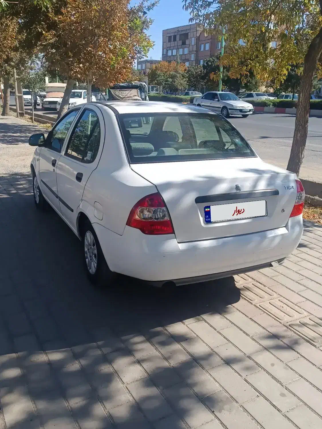 تیبا صندوق دار SX - 1400