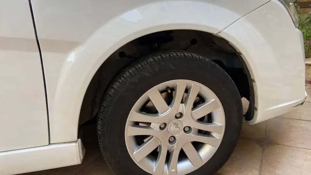 دنا پلاس ۵ دنده EF7 - 1401