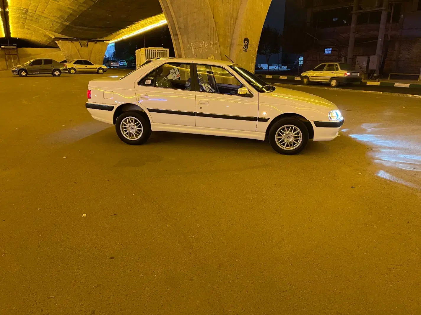 پژو پارس سال - 1395