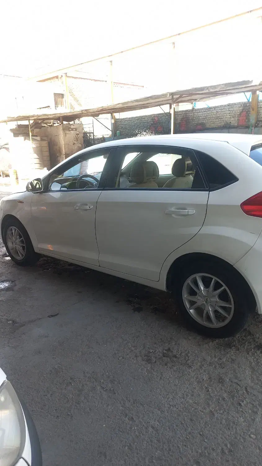 ام وی ام 315 هاچ بک ساده دنده ای - 1391