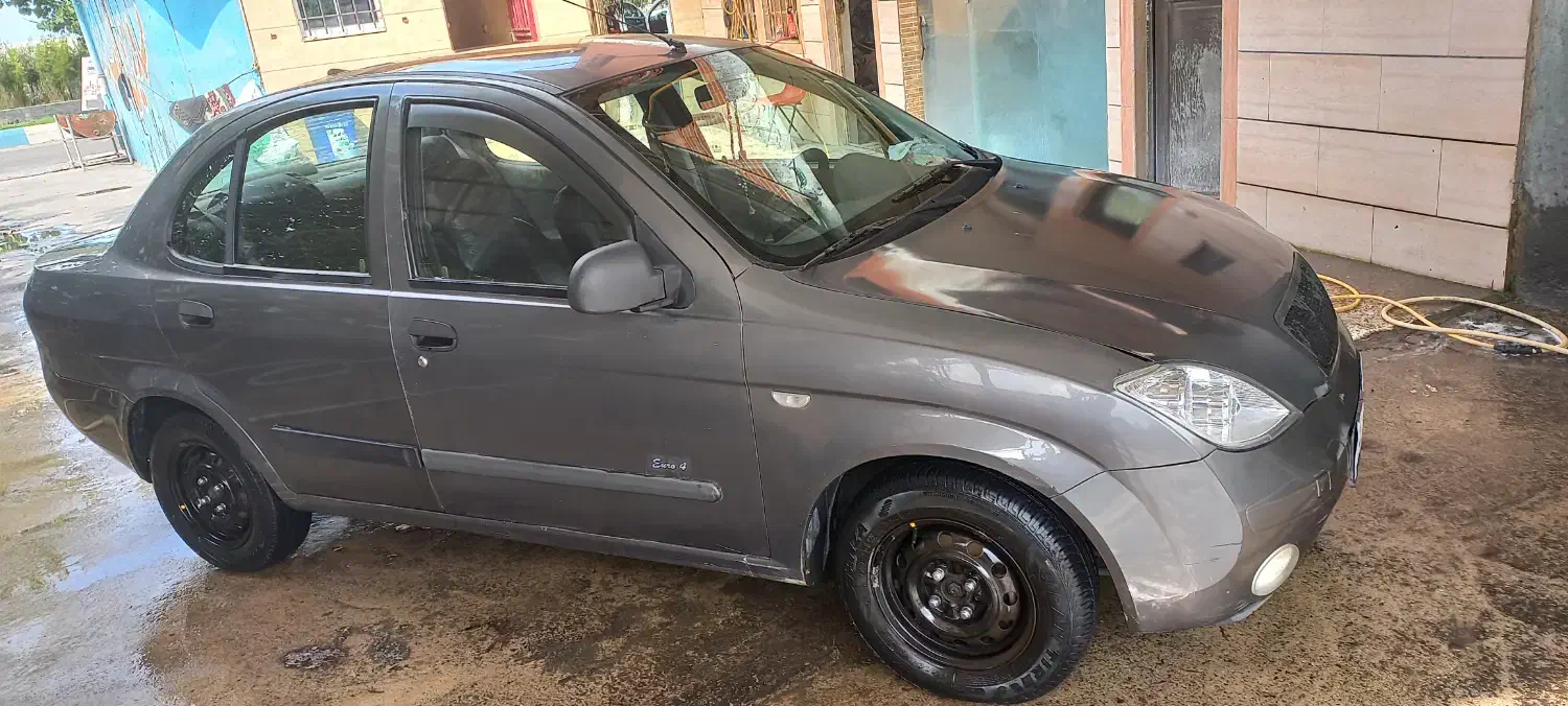 تیبا صندوق دار SX - 1392