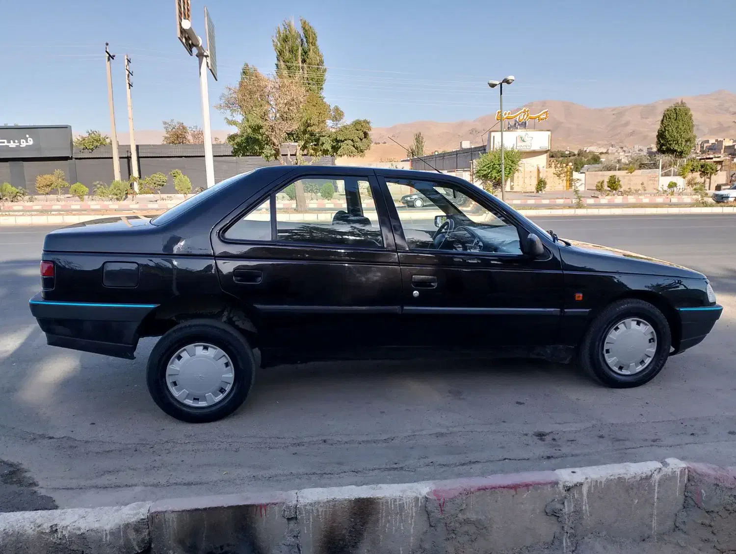 پژو 405 GLX - 1381