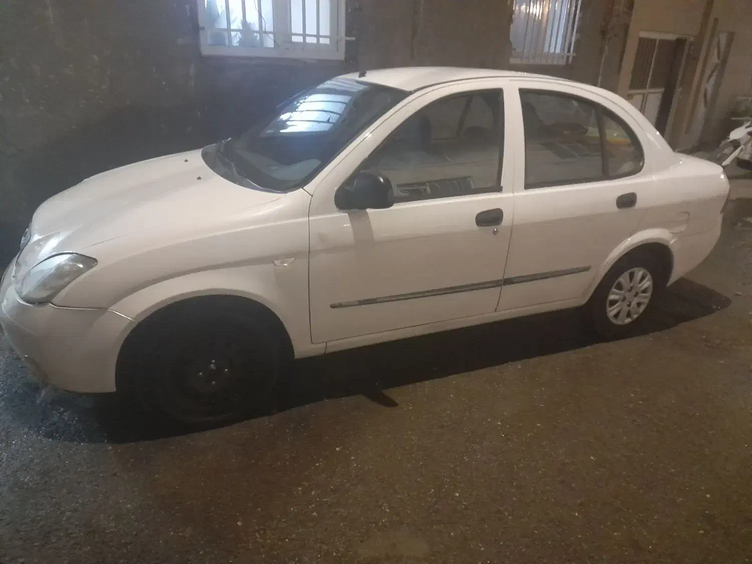 تیبا صندوق دار SX - 1396