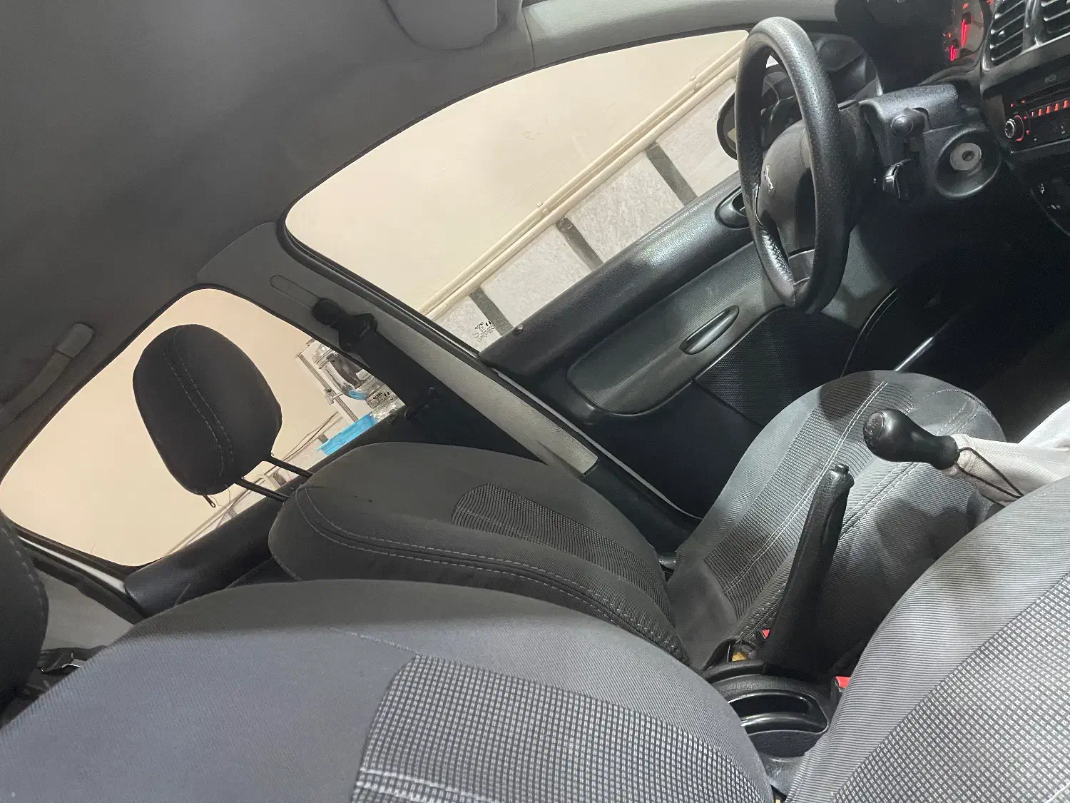 پژو ۲۰۶ صندوق دار v8 - 1395