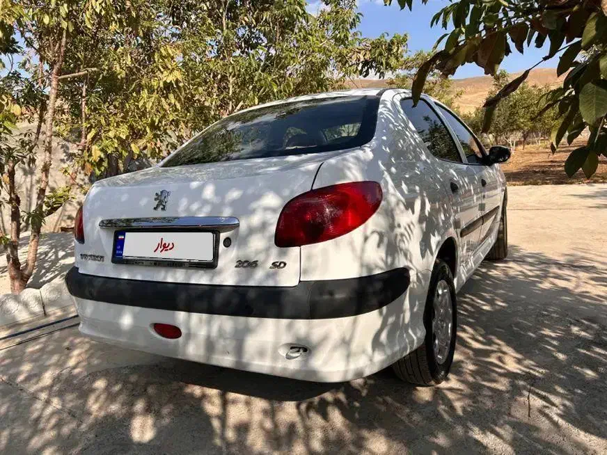 پژو ۲۰۶ صندوق دار v8 - 1398