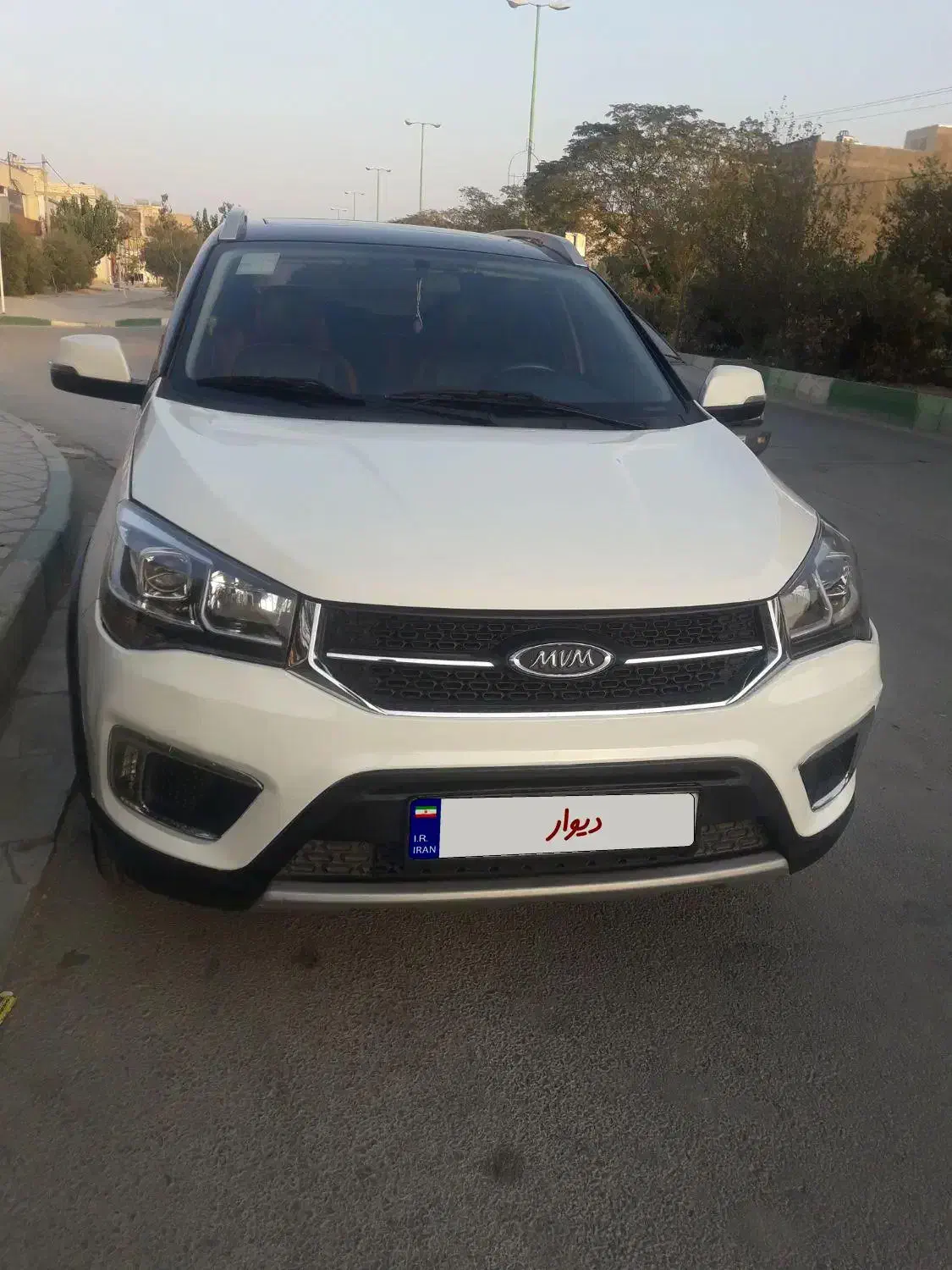 خودرو ام وی ام، X22 آگهی ann_20801333